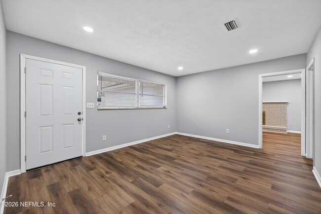 Photo - 8015 Jaguar Dr