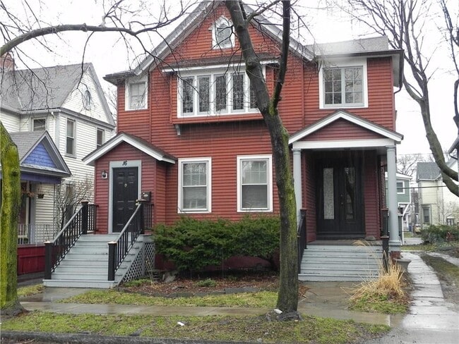 Fully-Updated Large 3 Bed/ 2 Bath - 16 Upton Park Unit 16.5 Upton Pk -Down