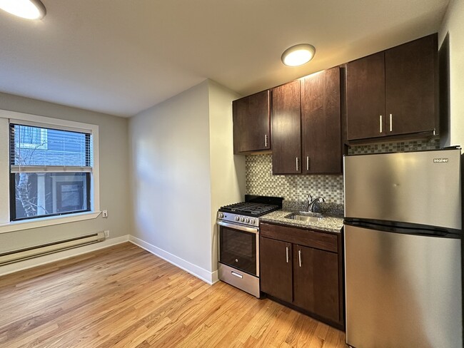 Photo - 4512 N Damen Ave Unit J02P