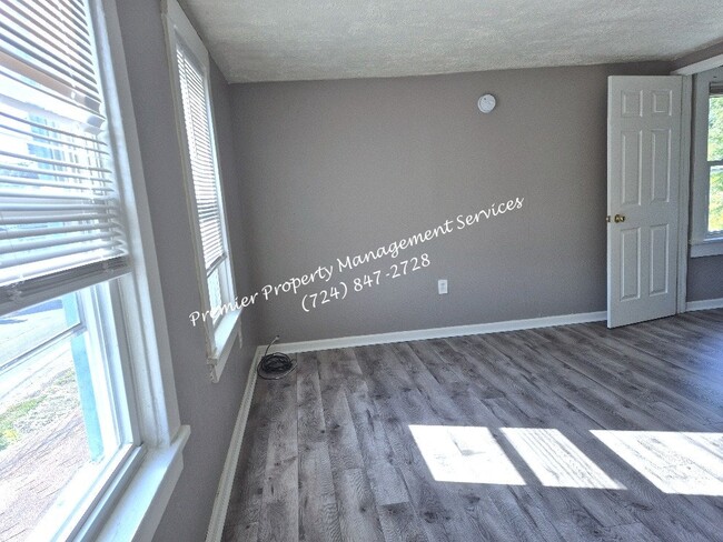 Photo - 311 Cooper St