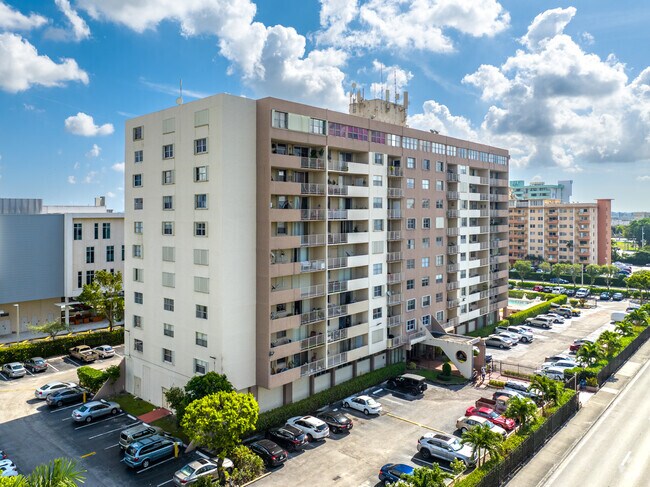 4675 W 18th Ct Hialeah, FL, 33012 - Plaza of Westland Condominium