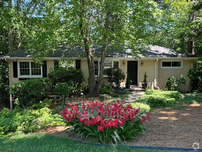Building Photo - 383 Springdale Dr NE Rental