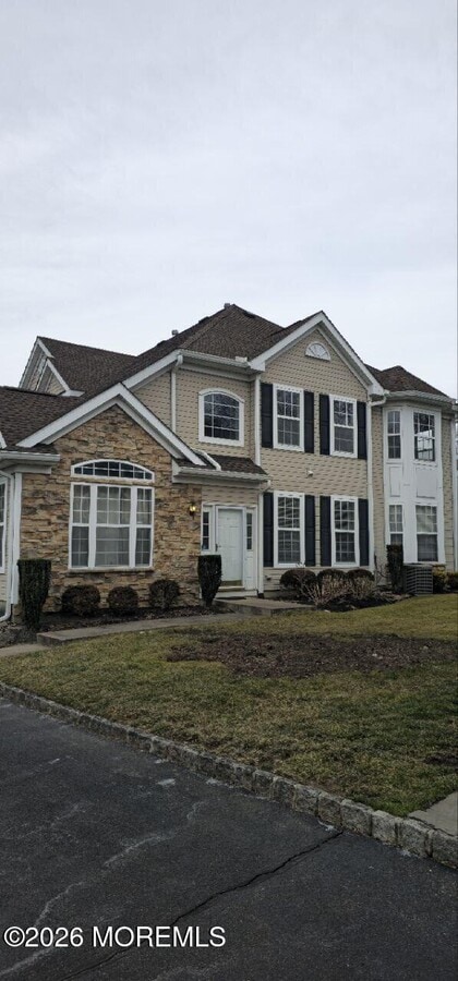 Photo - 165 Shinnecock Dr