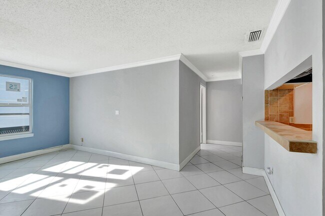 2301 N Congress Ave Unit 23