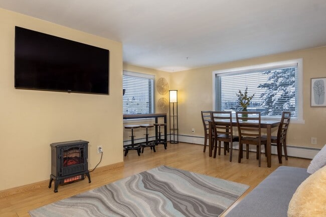 Photo - Old Airport Road 4751-VS Unit Apt 3