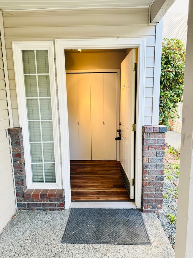 Photo - 5603 136th St SE