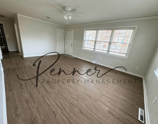 Photo - 811 S Hardy Ave