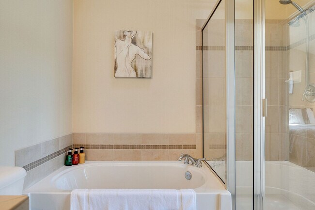 Photo - 219 Nickerson St Unidad SI ID1036023P
