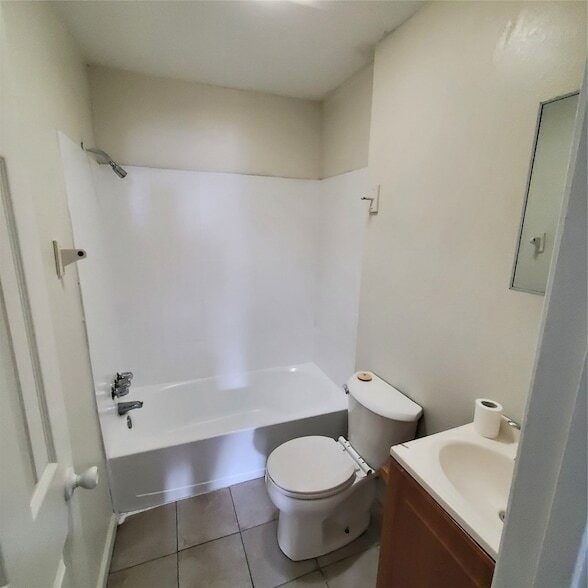 Photo - 4205 Metropolitan Ave Unit 202