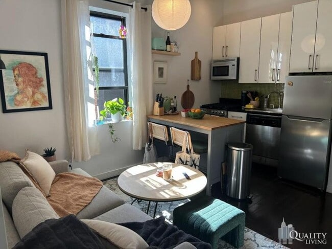 Photo - 2 bedroom in NEW YORK NY 10023 Unit 1D