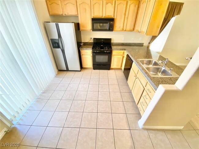 Photo - 7537 Alexander Hills St