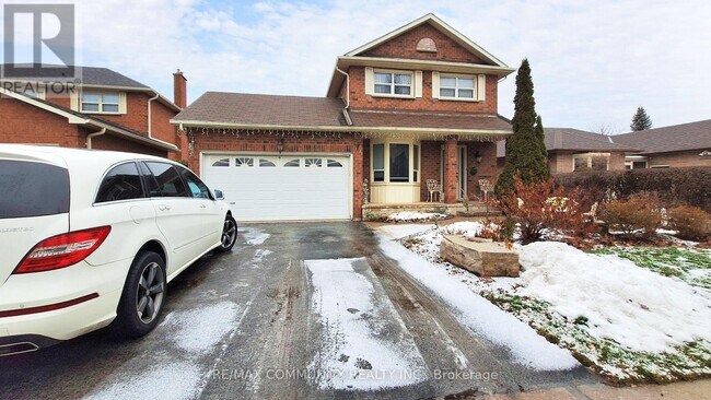 Photo - 12 Hialeah Crescent