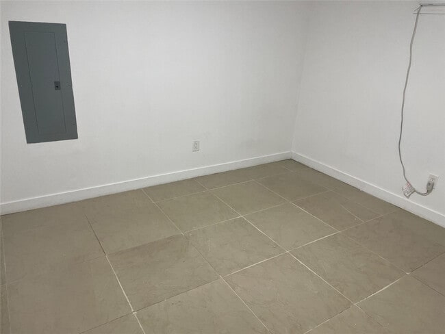 Photo - 2120 SW 51st Ct