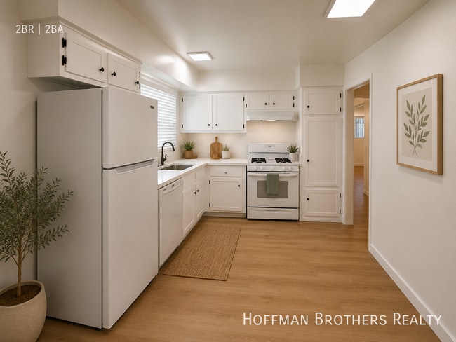 Photo - 13129 Oxnard St Unit 11