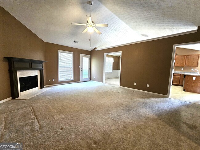 Photo - 109 Red Tail Rd