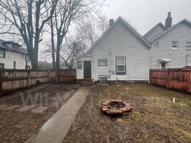 Photo - 2509 E 10th St