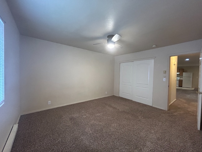 Photo - 950 Sparks St N