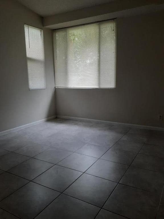 Photo - 911 Lyons Rd Unit 2-207