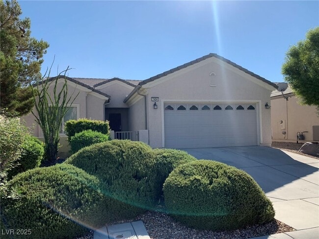 Photo - 7404 Petrel St