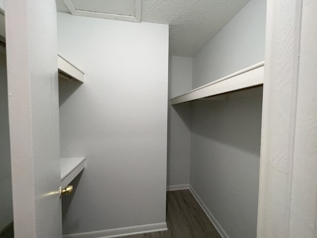 Closet 1 - 2248 Runnymead Rdg SE Unit Marietta Condo