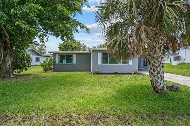 Photo - 2701 Camellia Terrace
