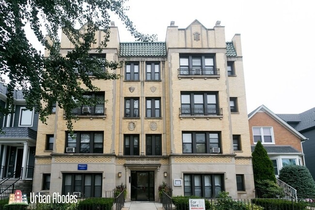 Building Photo - 4738 N Hermitage Ave Unit M01B Rental