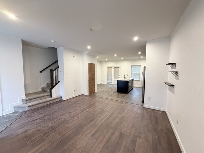 Photo - 221 Brittlebrush Dr