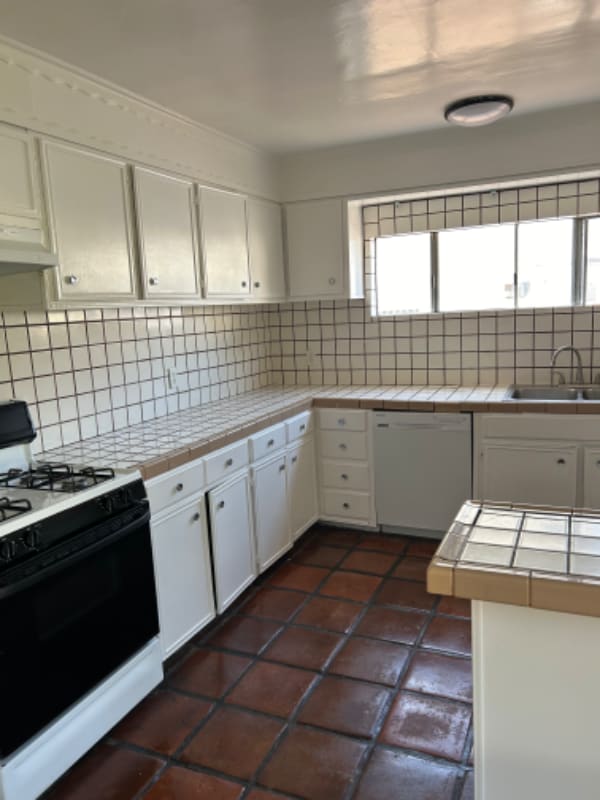 Photo - 2629 Baltic Ave