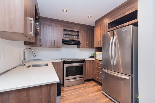 Photo - 2555 Rue Grenet Unit 410