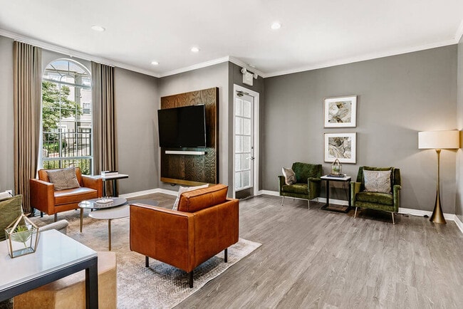 Photo - Greenwood Plaza