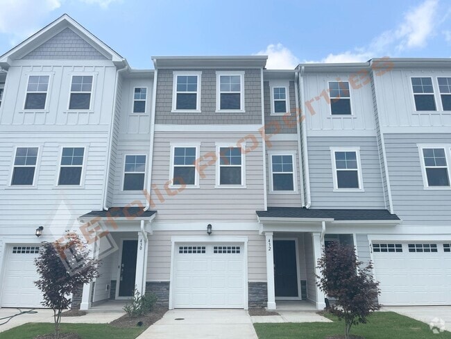 Building Photo - Brand-New 3BR/3.5BA Townhome w/ 1 Car Gara...