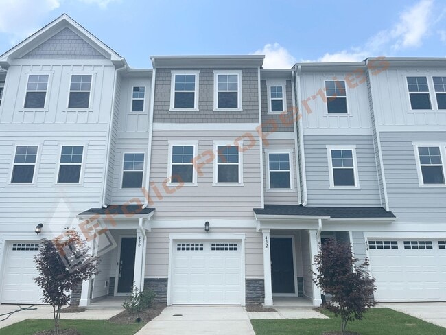 Brand-New 3BR/3.5BA Townhome w/ 1 Car Gara... - Brand-New 3BR/3.5BA Townhome w/ 1 Car Gara...