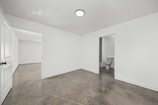 Photo - 2853-2855 CHOCTAW AVE