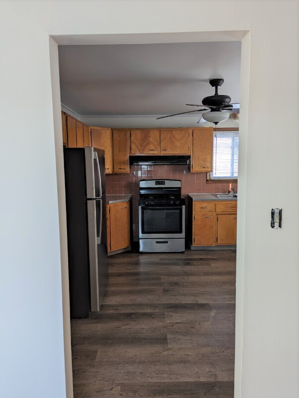 141 Wallace Ave Unit Upper