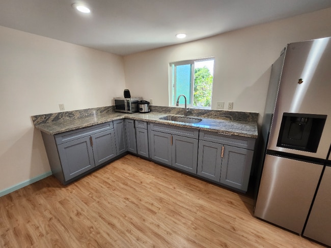 Photo - 1808 St Louis Dr