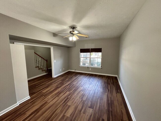 Photo - 284 Meigs Dr Unidad Apt J70