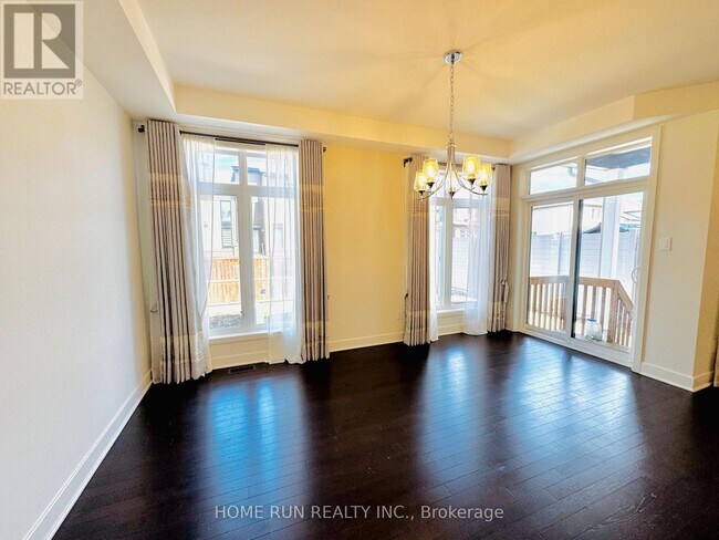 Photo - 279 Mount Nebo Way