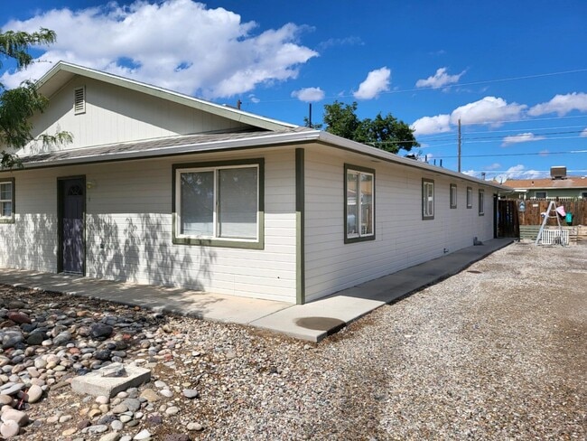 Photo - 3244 White Ave