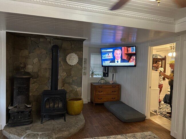 Photo - 8 10th St Unit #1