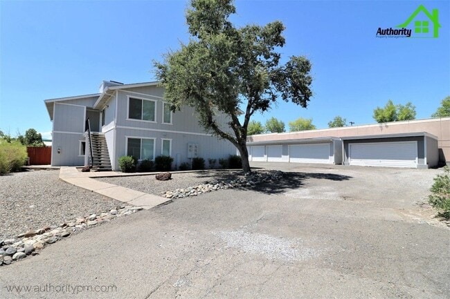 Building Photo - 900 Jamieson Ct Unit 4