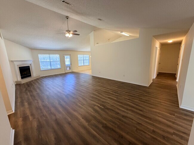 Photo - 15171 Haversham Pl