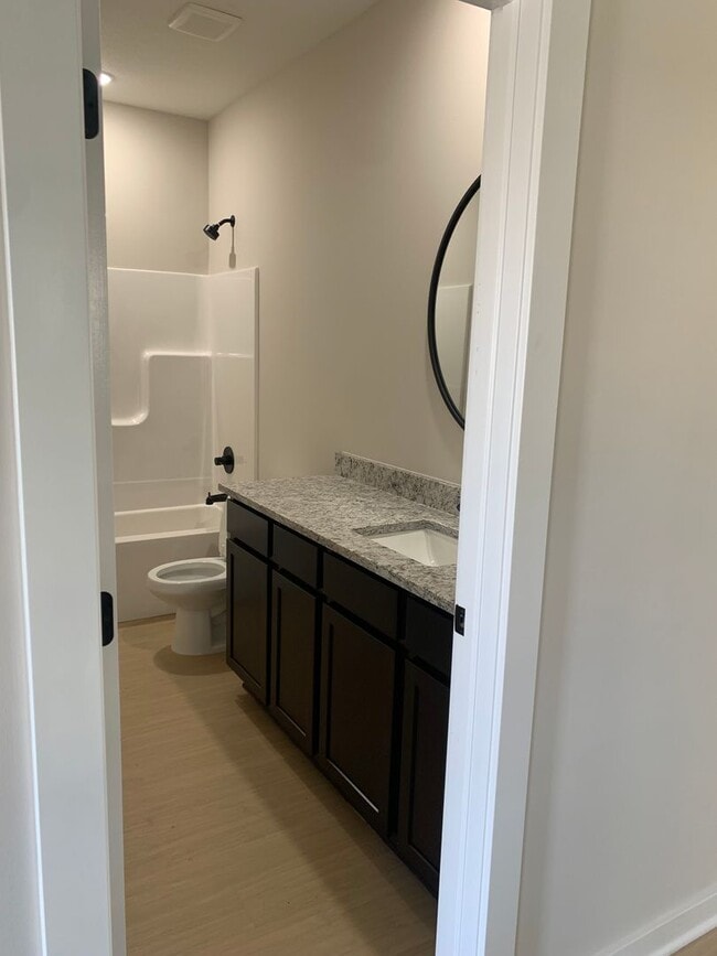 Photo - 5406-08 BRESSLER Dr Unit 5406 N BRESSLER DR