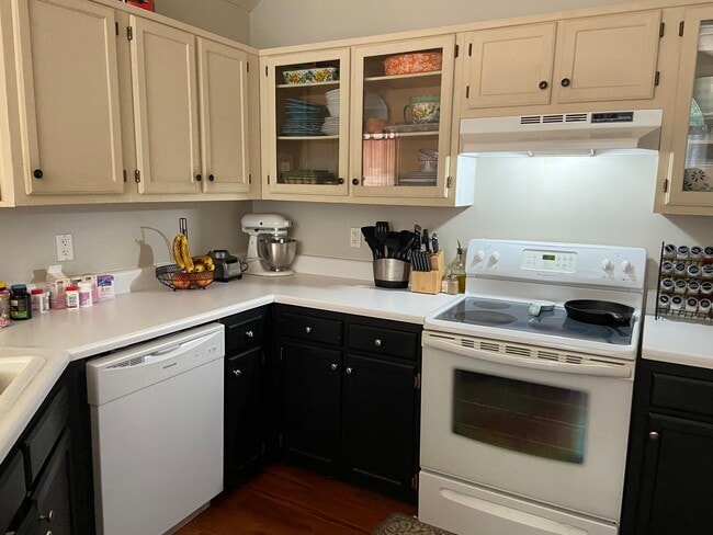 Photo - 45 Rockland Ct