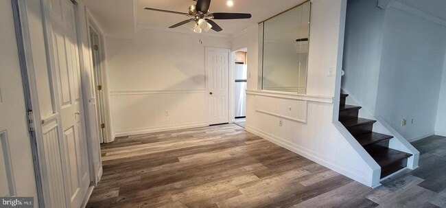 Building Photo - 2209 Greenwood Dr