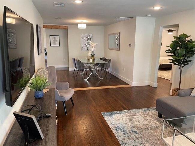 Photo - 1406 Brentwood St