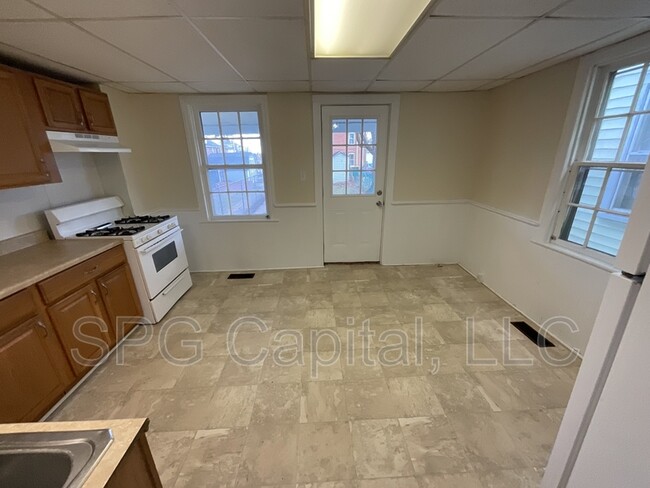 Photo - 402 S Washington St