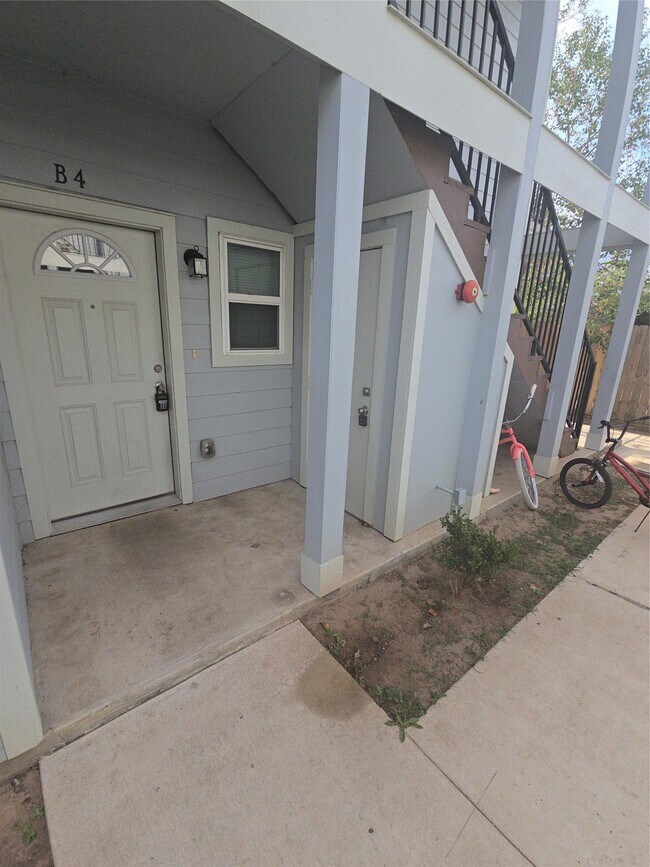 Photo - 430 Schmidt Rd Unit B-4