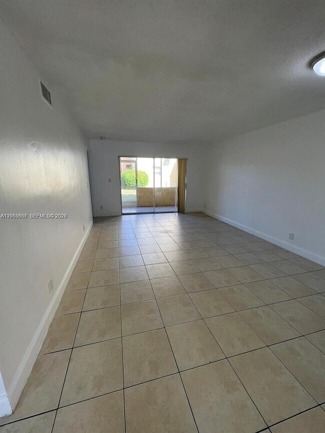 Photo - 2421 NW 56th Ave Unit 2-103