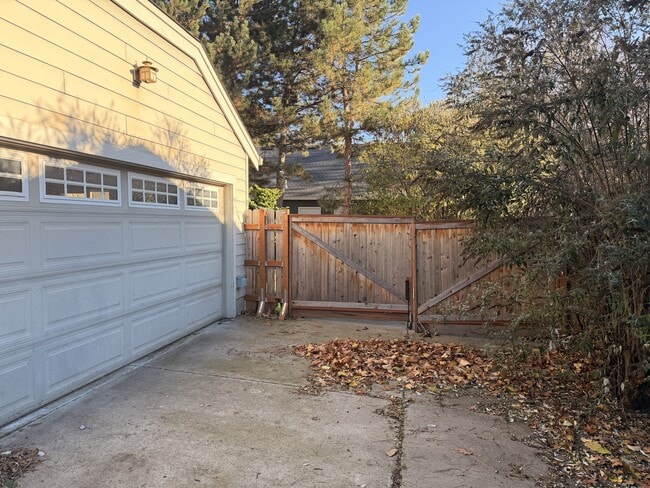 Photo - 164 Graham Way