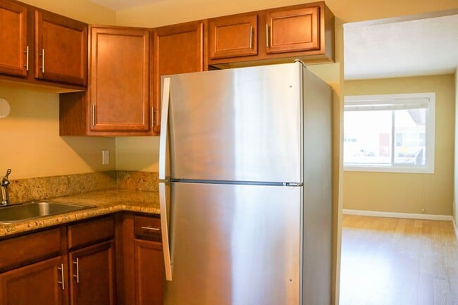Photo - Top-Floor 2-Bedroom with Bamboo Flooring + Off-Street Parking! Unit 7532